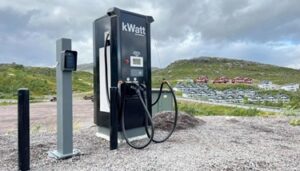 Läs mer om artikeln Laddstationer från kWatt